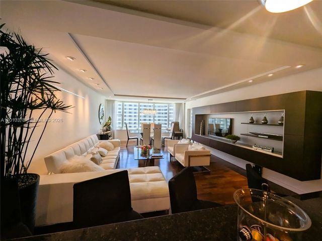 5 of 68 - 5600 Collins Avenue #9e, Miami Beach, FL