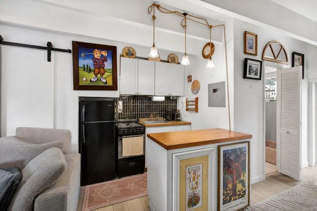 5 of 24 - 4001 S Ocean Boulevard #111, Palm Beach, FL