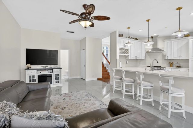 5 of 52 - 711 Heritage Way, Weston, FL