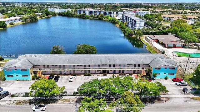 285 Ne 191st Street #2911, Miami