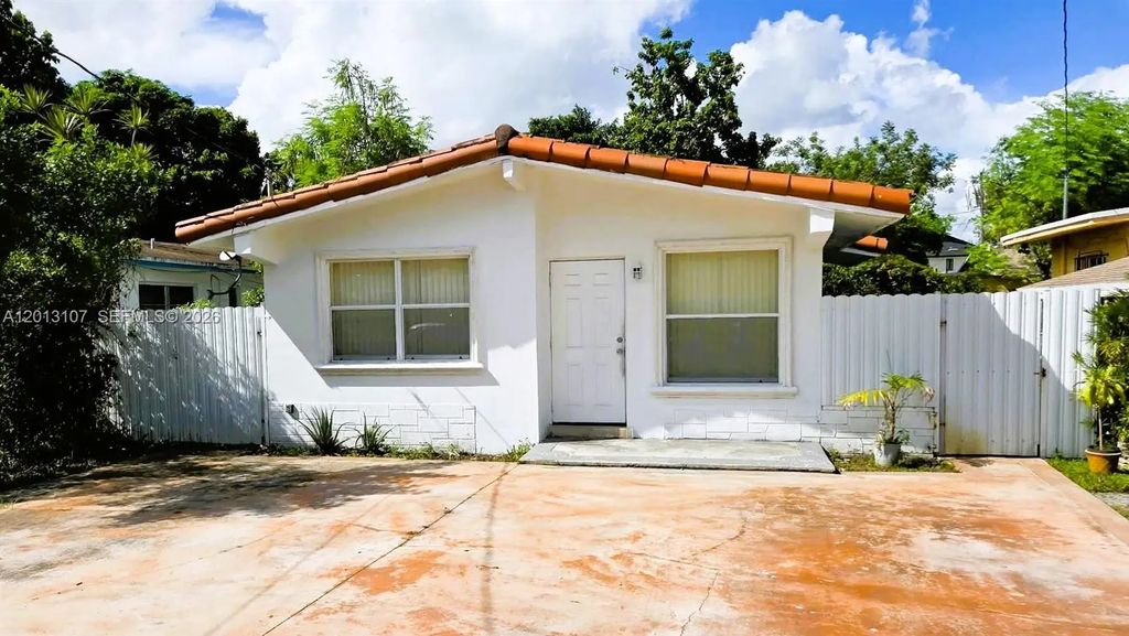 2335 Nw 55th Street, Miami