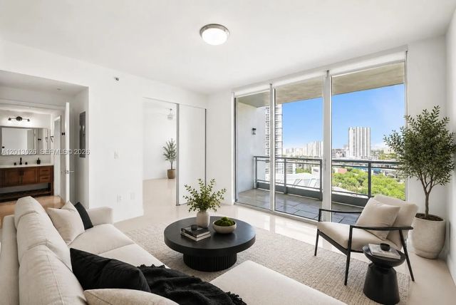 2 of 40 - 90 Sw 3rd Street #1608, Miami, FL