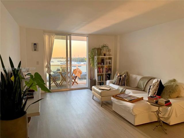 2 of 29 - 7928 West Drive #307, North Bay Village, FL
