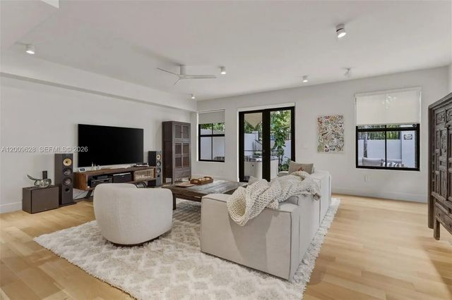 3 of 40 - 3036 Mcdonald Street, Miami, FL