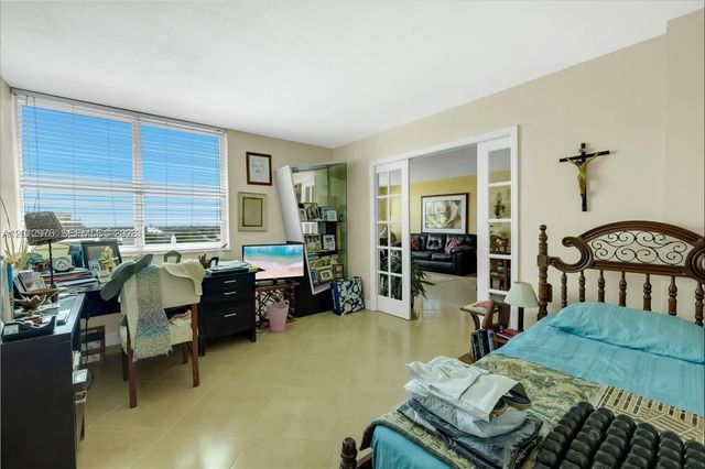 4 of 9 - 9125 Sw 77th Avenue #802, Miami, FL
