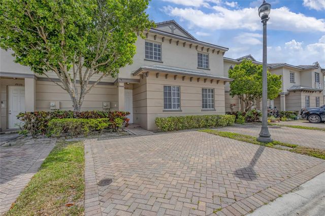 2 of 44 - 2037 Nassau Drive #2037, Riviera Beach, FL
