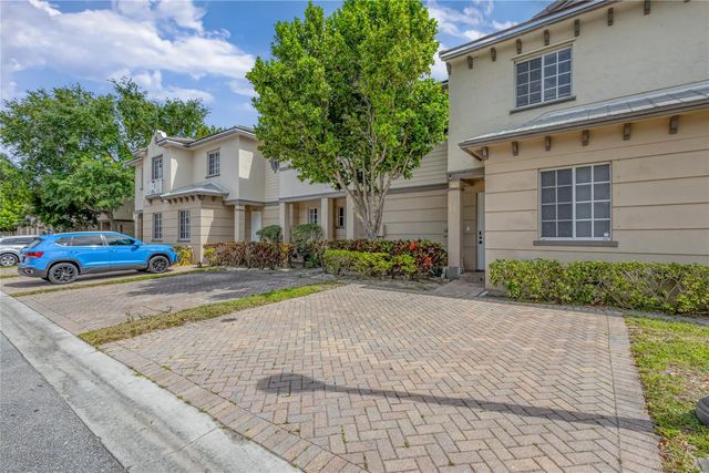 3 of 44 - 2037 Nassau Drive #2037, Riviera Beach, FL