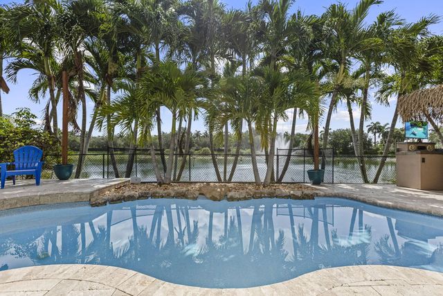 4 of 93 - 455 Cresta Circle, West Palm Beach, FL