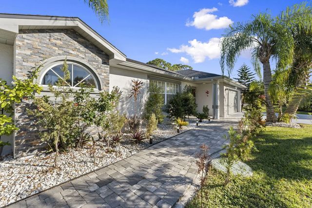 2471 Se Leithgow Street, Port St. Lucie