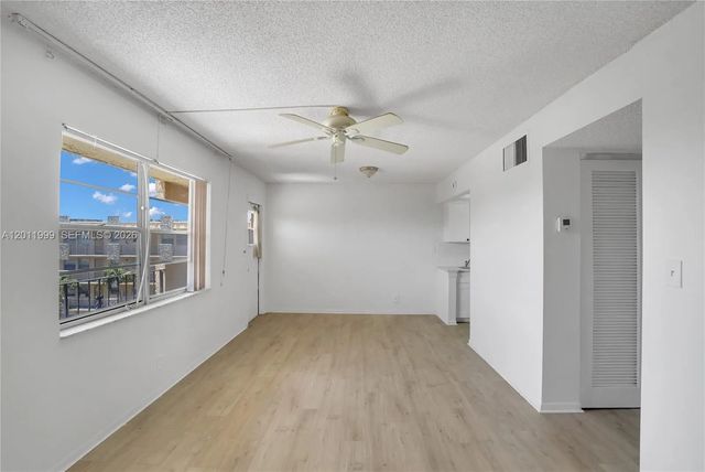 5 of 33 - 2145 Pierce Street #418, Hollywood, FL