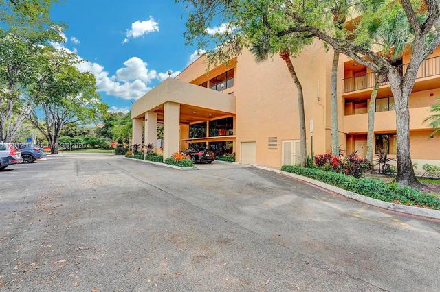 8592 W Sunrise Boulevard #408, Plantation