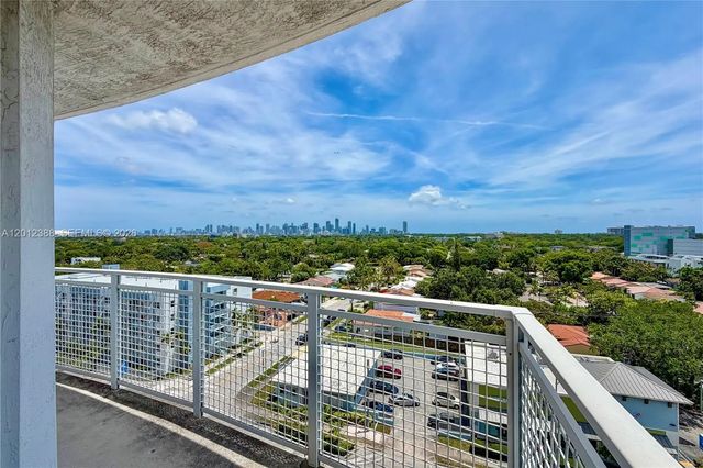 2600 Sw 27th Avenue #902, Miami