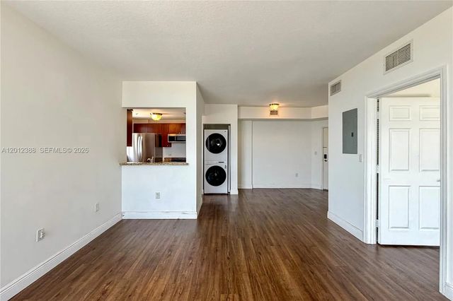 2 of 16 - 2600 Sw 27th Avenue #902, Miami, FL
