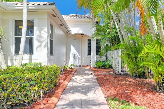 4 of 59 - 2553 Bay Pointe Drive, Weston, FL