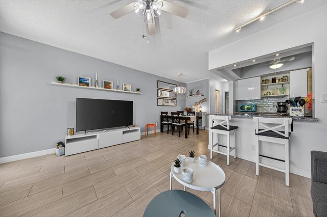 4 of 28 - 3201 Se 10th Street #a11, Pompano Beach, FL