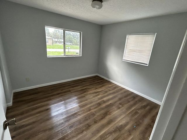 3 of 22 - 13933/931 First Street, Fort Myers, FL