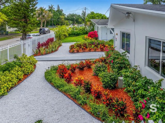 5 of 36 - 1300 Ne 110th Street, Miami, FL