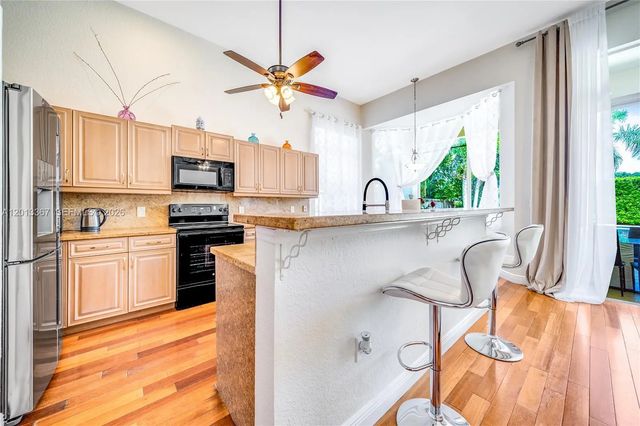 3 of 43 - 1241 S 13th Avenue, Hollywood, FL