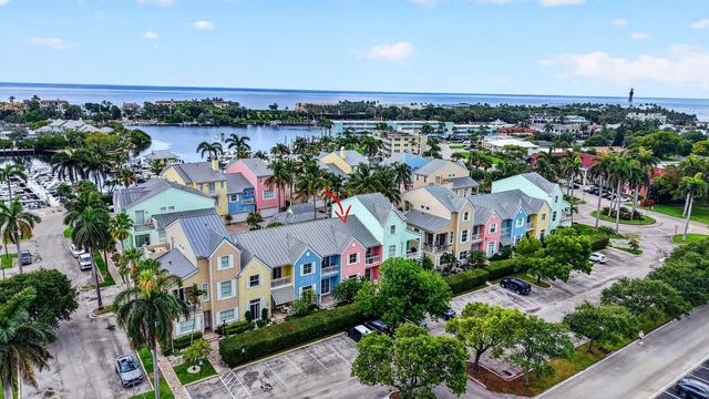 2 of 35 - 2860 Marina Circle, Lighthouse Point, FL