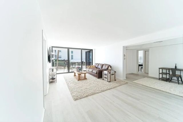 2 of 6 - 3590 S Ocean Boulevard #207, South Palm Beach, FL