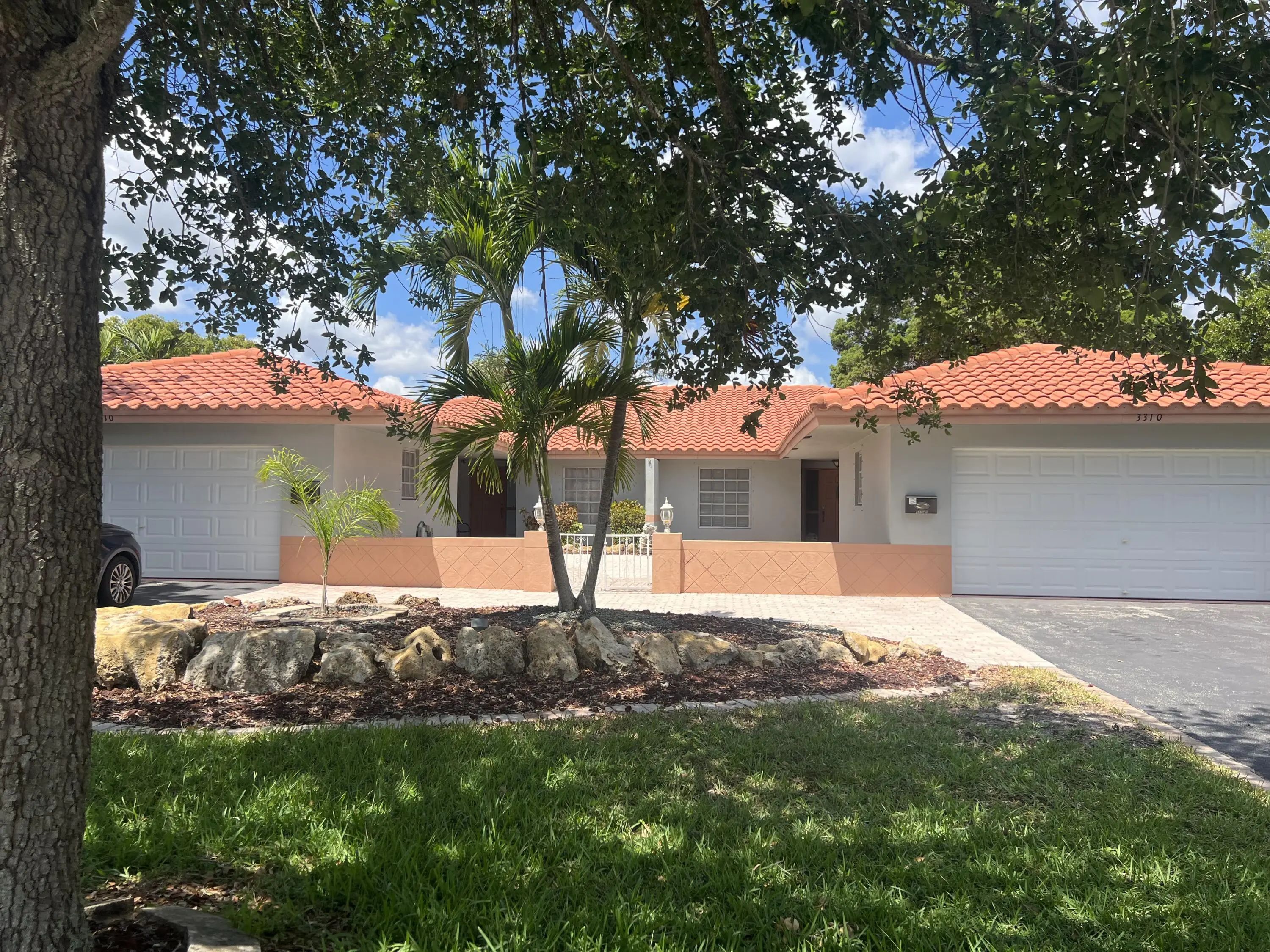 3310 Nw 90th Avenue #3310-3310s, Coral Springs