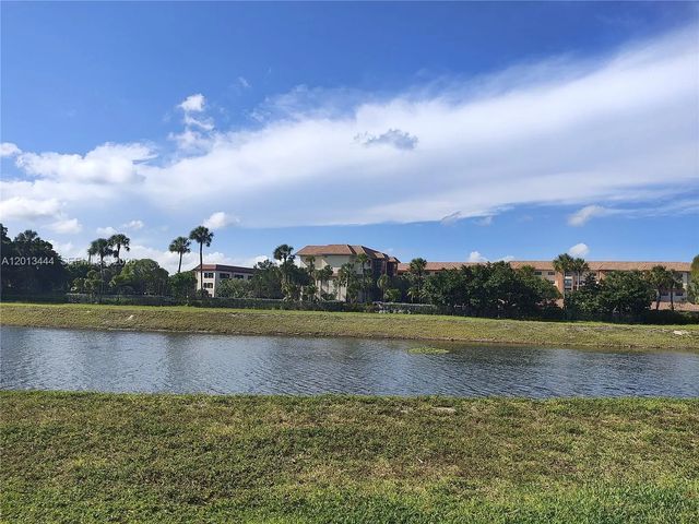 2 of 26 - 3427 Deer Creek Palladian Circle, Deerfield Beach, FL