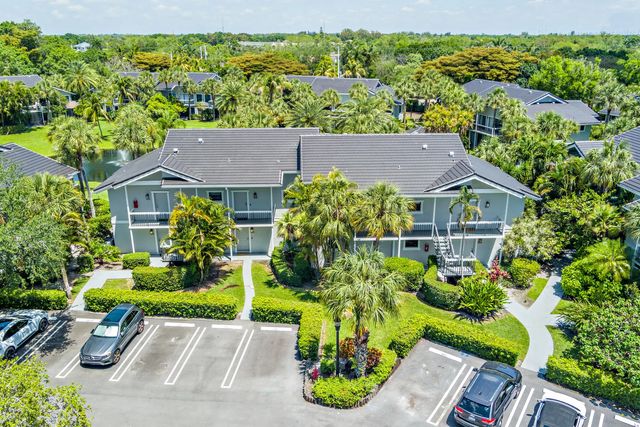 11863 Wimbledon Circle #501/500, Wellington
