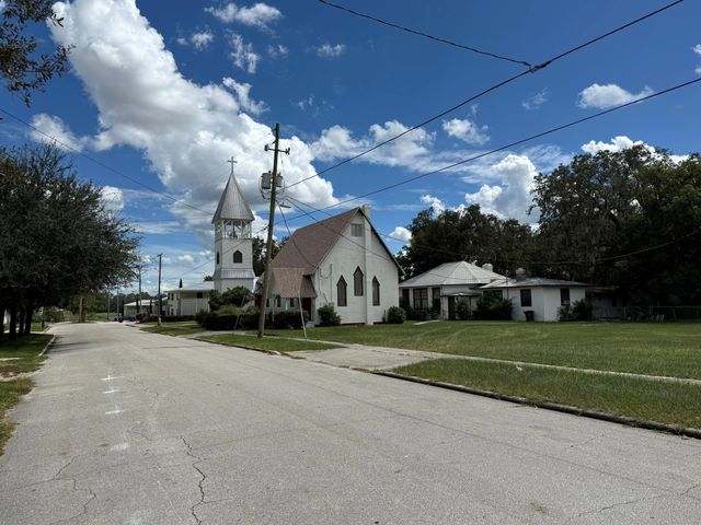 2 of 30 - 18 E Pleasant Street, Avon Park, FL