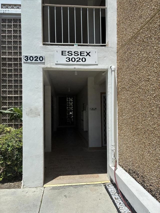 3020 Ne 16th Avenue #102, Oakland Park