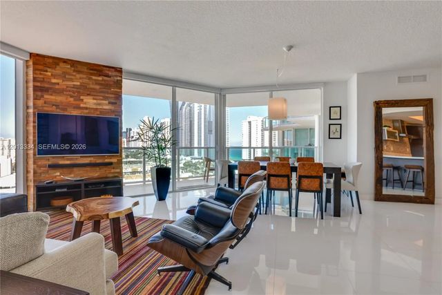 3 of 19 - 150 Sunny Isles Boulevard #1-1603, Sunny Isles Beach, FL
