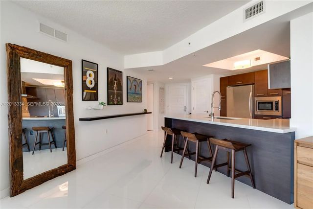 4 of 19 - 150 Sunny Isles Boulevard #1-1603, Sunny Isles Beach, FL
