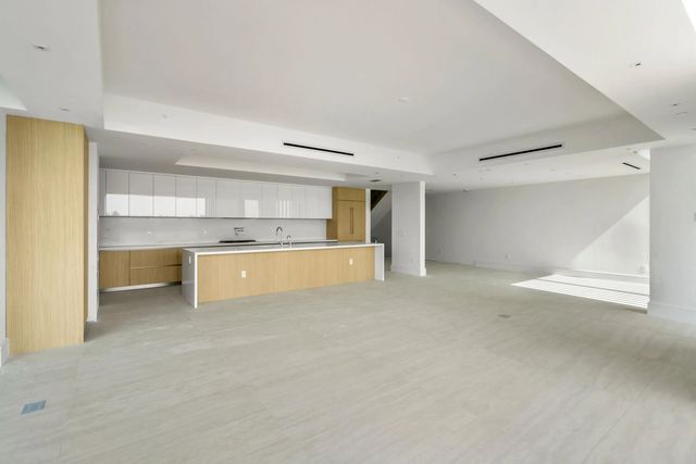 4 of 30 - 12450 Se Crystal Cove Place #6, Jupiter, FL