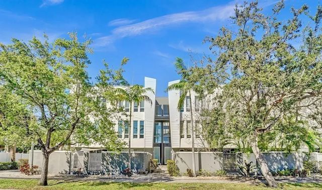 703 Se 16th Court, Fort Lauderdale