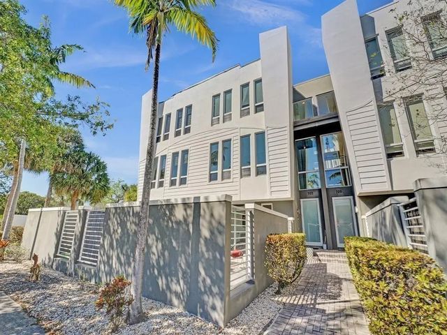 2 of 36 - 703 Se 16th Court, Fort Lauderdale, FL