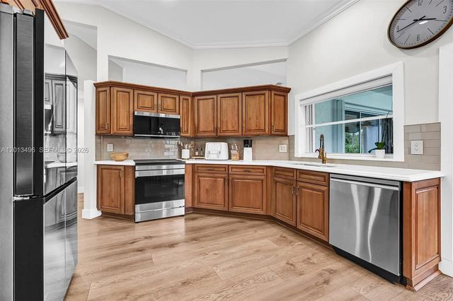 4 of 42 - 4133 Nw 81st Terrace, Coral Springs, FL