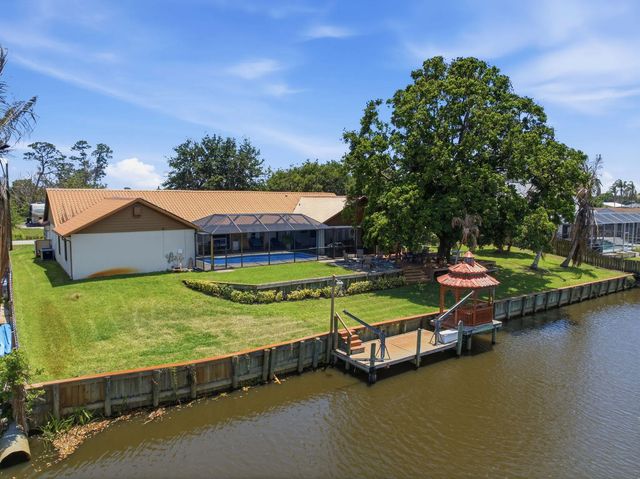 3 of 46 - 229 Ne Sagamore Terrace, Port St. Lucie, FL