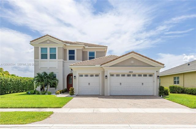 5850 Whippoorwill Circle, Westlake