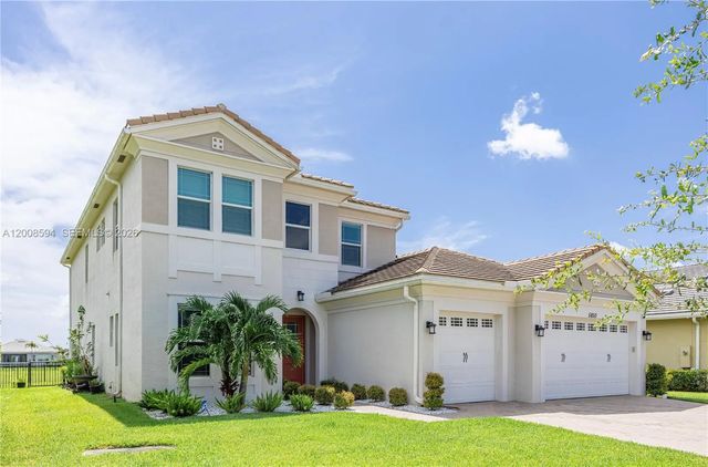 2 of 86 - 5850 Whippoorwill Circle, Westlake, FL
