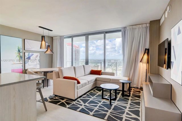 4010 S Ocean Drive #r2106, Hollywood
