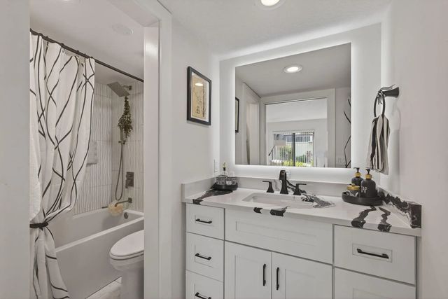 3 of 29 - 2532 S Boundbrook Dr S S #102, Palm Springs, FL