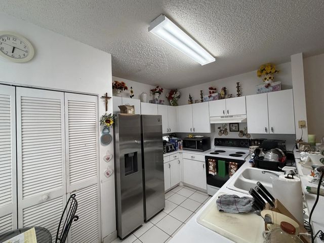 5 of 12 - 11812 Royal Palm Boulevard, Coral Springs, FL