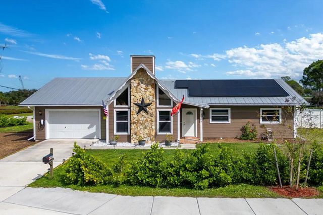 1297 Se Floresta Drive, Port St. Lucie