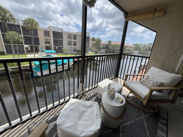 6 Royal Palm Way #202, Boca Raton