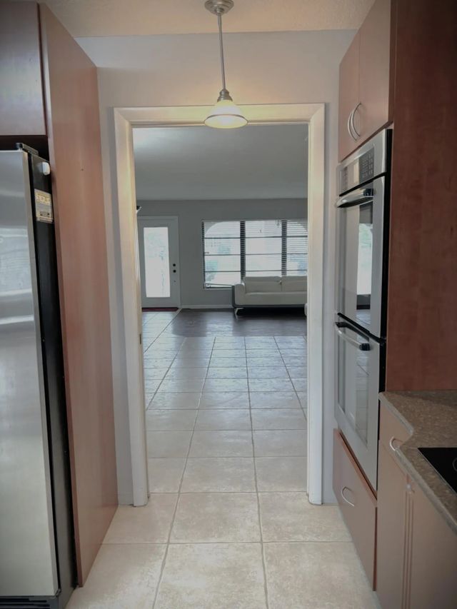 5 of 43 - 202 Sw Crescent Avenue, Port St. Lucie, FL