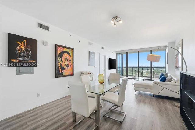 3 of 37 - 601 Ne 36th Street #2707, Miami, FL