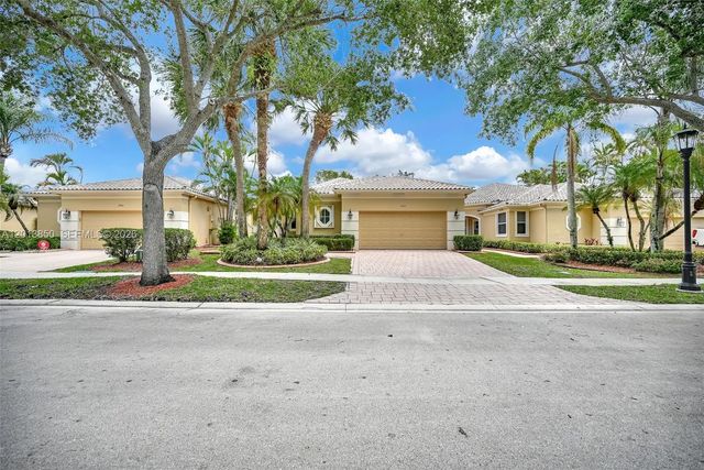 2468 Bay Isle Court, Weston