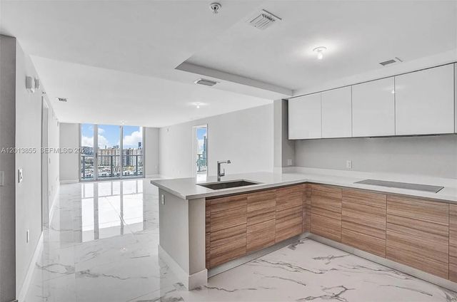 330 Sunny Isles Boulevard #5-2205, Sunny Isles Beach
