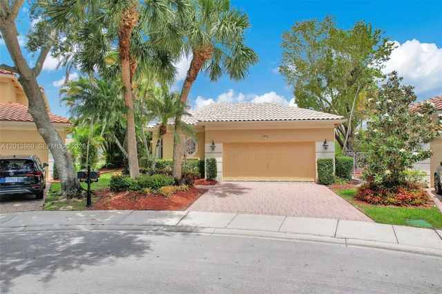 2456 Bay Isle Court, Weston