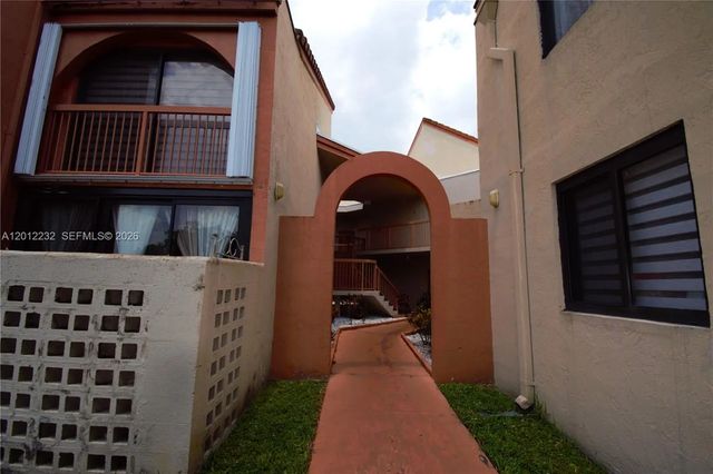 10241 Nw 9th St Circle #112-5, Miami