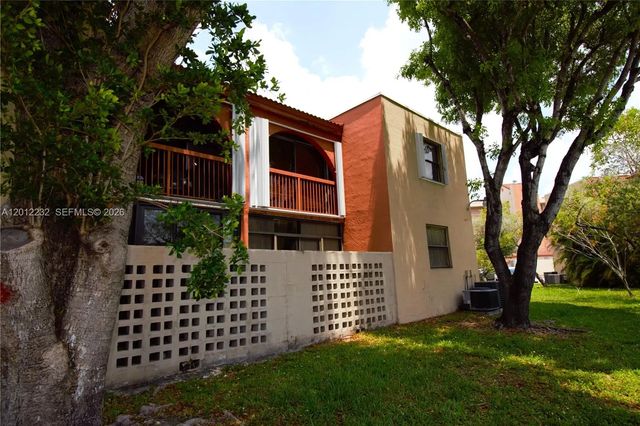 2 of 55 - 10241 Nw 9th St Circle #112-5, Miami, FL